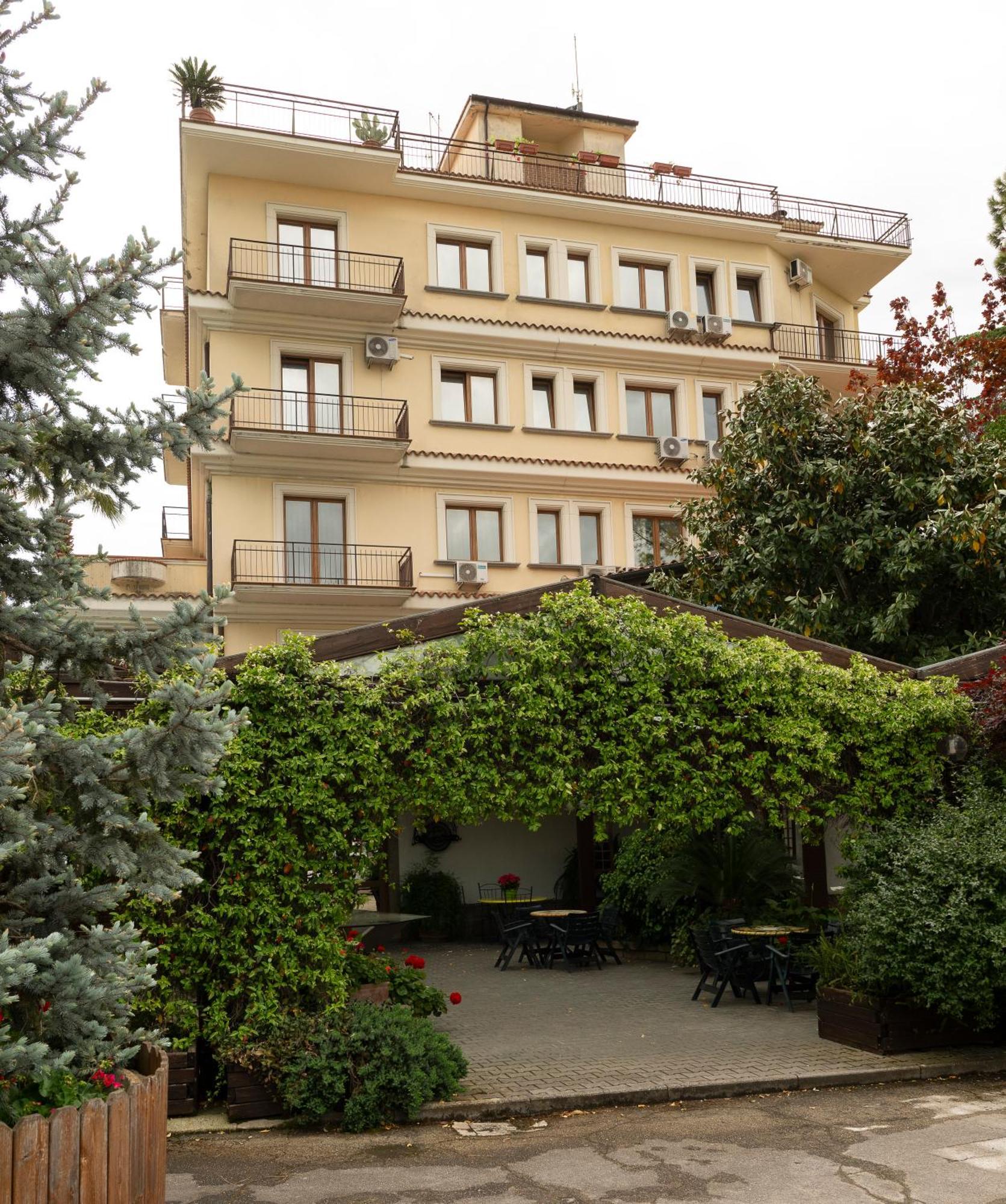 Hotel La Rotonda Cepagatti Exterior foto
